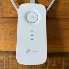 TP Link RE550 Range Extender WiFi Network