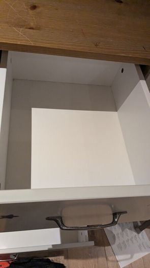chest of drawers
