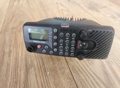 Simrad RD68 VHF DSC marine radio for parts repair