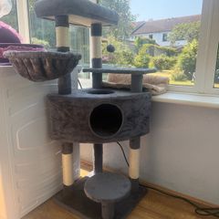 Cat tree