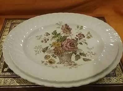 Two Ovel Platters
