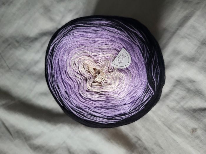 Hobbii Cotton Cake Yarn, gradient 200g NEW black lilac