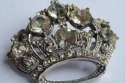 Vintage brooch CROWN