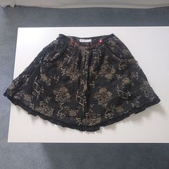 girls skirt
