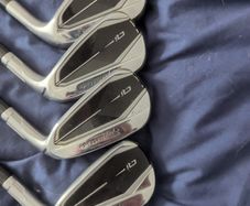 Taylormade QI irons regular 6-9