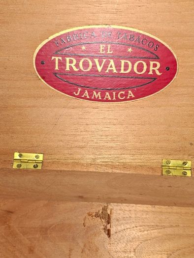 Old Empty Wooden Cigar Box for El Trovador Cigars Made In Jamaica, Postage Available or Collection,