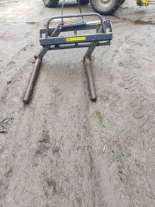 Bale handler