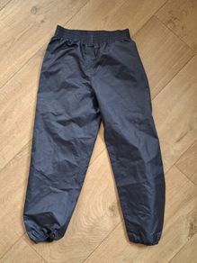 Free. Boys rain pants. Age 4 to 5