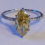 14k Gold ring with 2.29 ct Lab-Grown Diamond, 2.11 ct main yellow diamond cerified by IGI and Laser inscripted Image 2