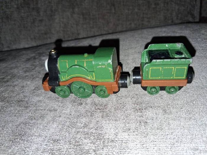 x10 Bundle - Thomas Tank Engines Friends - Diecast Metal Magnetic Take N Play Train Engines - Open To Offers!!