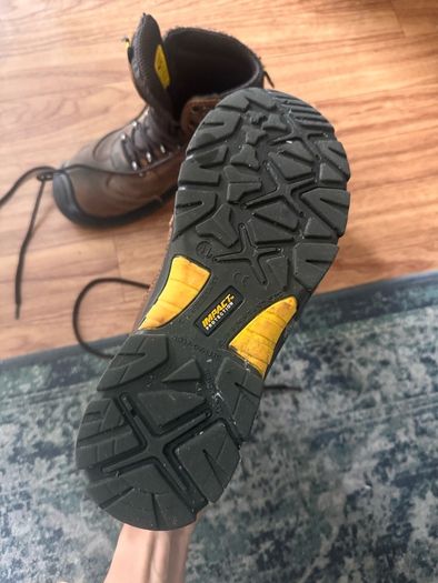 safety boots