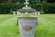 Planter D9481