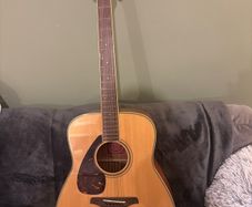 Yamaha FG720sL Acoustic left hand
