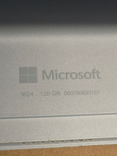 Microsoft Surface Go (1824) - 128GB / 8GB Intel Pentium 4415Y Windows 11 pro/ Used