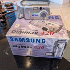 Samsung Digimax 420 4MP Vintage Digital Camera - Boxed & Tested