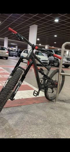 Specialized Status / Enduro MTB for sale