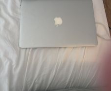 Macbook Air 2011 for parts