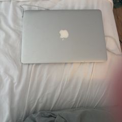 Macbook Air 2011 for parts