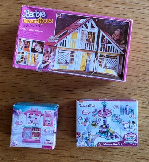 Dolls house - boardgames and boxed toys.. incl Miccro toys and mini brands
