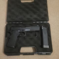 Airsoft Pistol