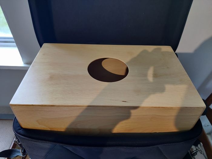 Meinl CAJ3MB-M Cajinto Cajon (Siam Oak / Makah Burl) + Meinl Padded Bag