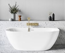 Freestanding Modern Bath and Wall Mounted Tap