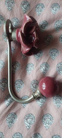 Ceramic flower hook