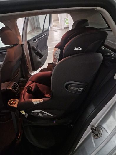 Joie i-Spin 360 child car seat in black