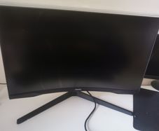 Samsung Odyssey G5 27" Curved QHD 165Hz VA Gaming Monitor (S27CG552EU)