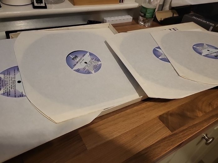 The greatest love 4 vinyl boxset