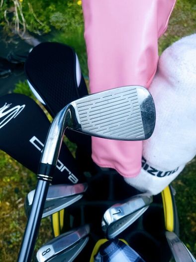 Set of Ladies Golf Clubs