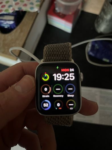 Apple Watch SE GEN 2 with 10 straps + charger