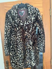 Lipsy London animal print faux fur coat size UK12 EU40 Perfect condition