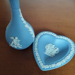 Vintage Wedgwood blue jasper stoneware two-piece set of vases and trifle saucers.