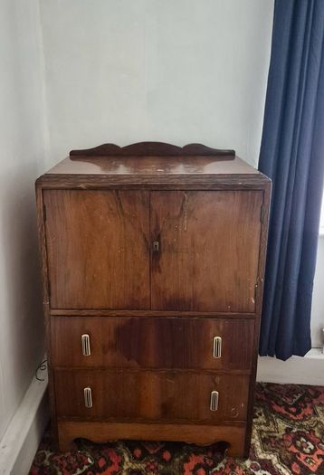 Art deco cabinet