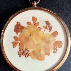 Vintage Dried Pressed Flowers Wall Ornament