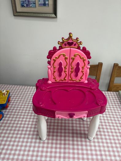 Kids Dressing table