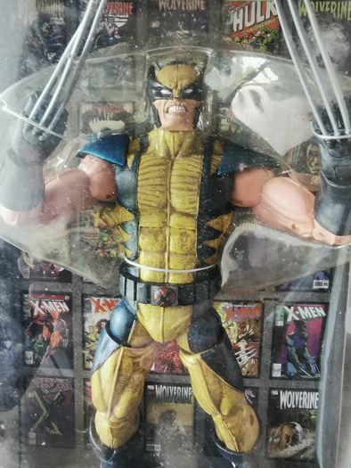 Boxed Wolverine Marvel Legends Icons 1/6 Scale