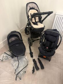 Egg 2 Stroller and Bassinet Travel System