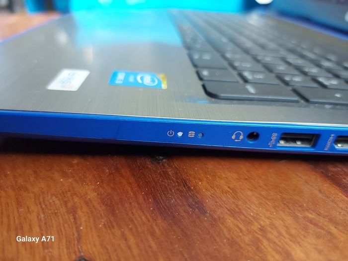 HP Pavilion 15.6 inch Laptop, Blue, Intel Core i3-5157U, 2.5GHz, 8GB Ram, 1 Terrabyte HDD, Windows 10, Microsoft Edge, Opera, Firefox, avast, VLC