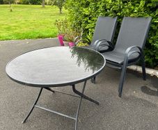 Outdoor table & chairs