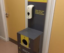 Hand sanitiser dispenser