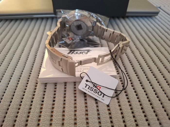 Tissot Watch SEASTAR 1000 QUARTZ Watch New in Box