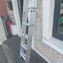 Two piece extendable ladder Image 2