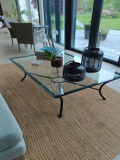 glass coffee table  122cm l x 80 w