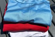 Bundle x 3 Body under armour sports tops - size youth approx age 9-11 yrs