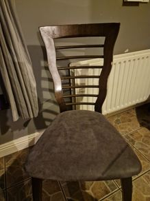 table and 6 chairs