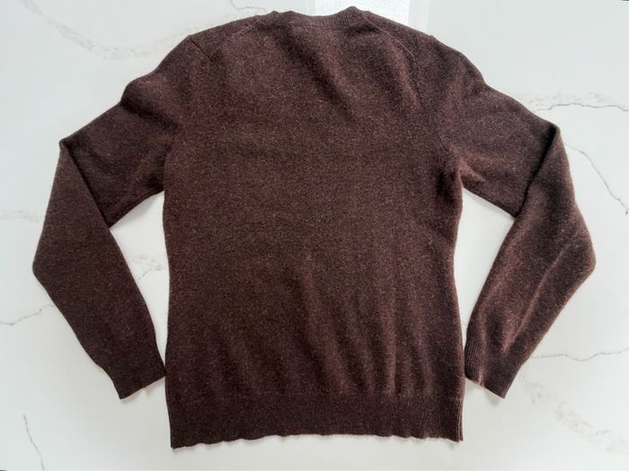 100% cashmere V-neck size S