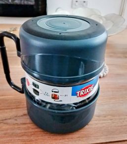 Trixie Dog Travel Set With Food Holder & 2 Bowls