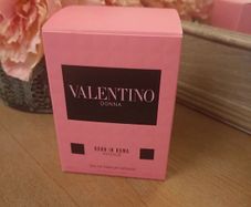 VALENTINO Donna Born in Roma Intense